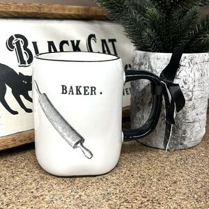 Rae Dunn Baker Mug